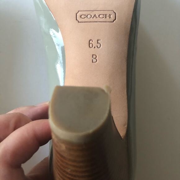 Coach Helaine Patent Peep Toe Pump Wooden Stacked - Picture 10 of 12